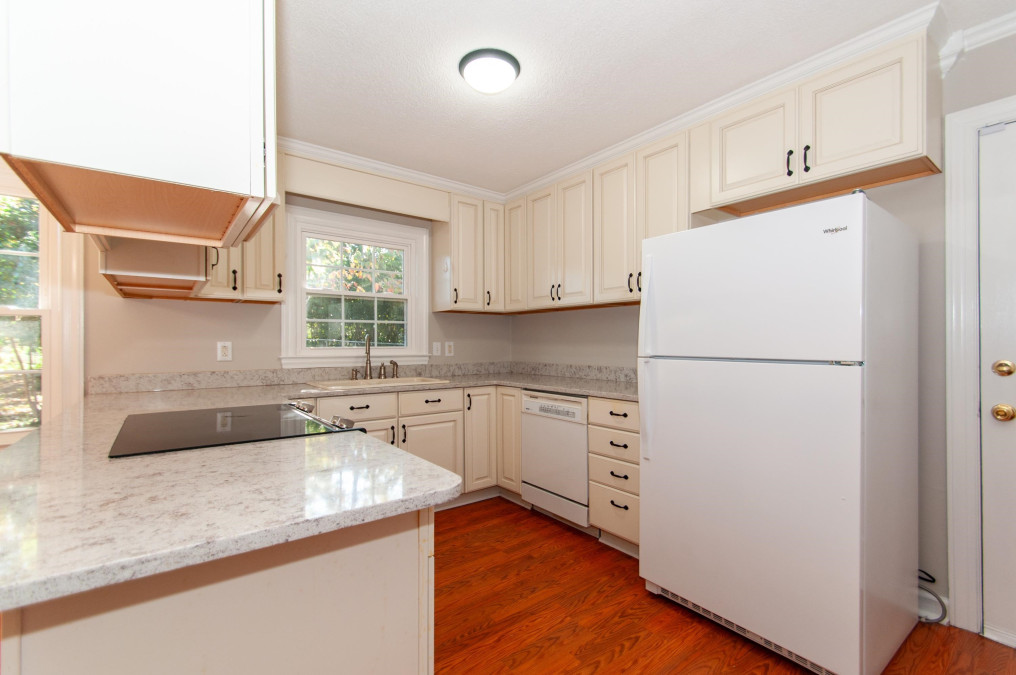 2104 Myron Dr Raleigh, NC 27607
