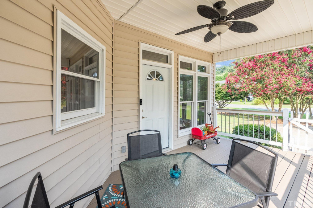 126 Evergreen Dr Pittsboro, NC 27312