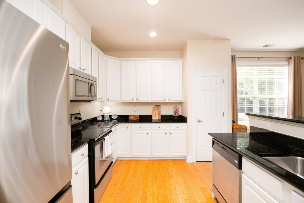 222 Muir Brook Pl Cary, NC 27519