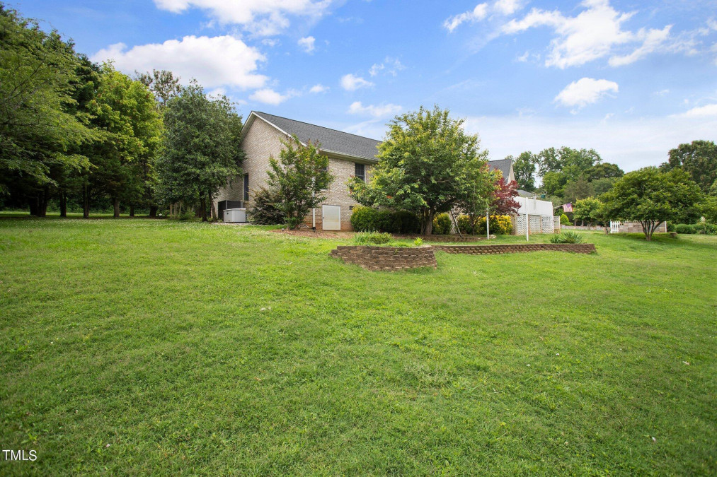 2662 Millbrook Dr Haw River, NC 27258