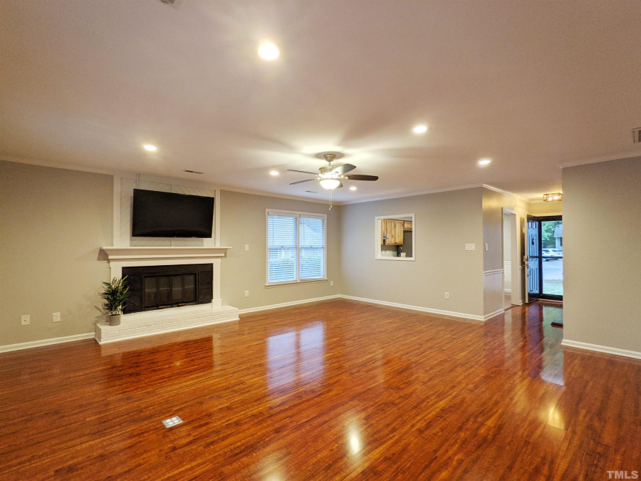 1507 Woodcroft Dr Raleigh, NC 27609