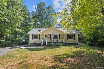 8002 Oak Pointe Ct Mebane, NC 27302