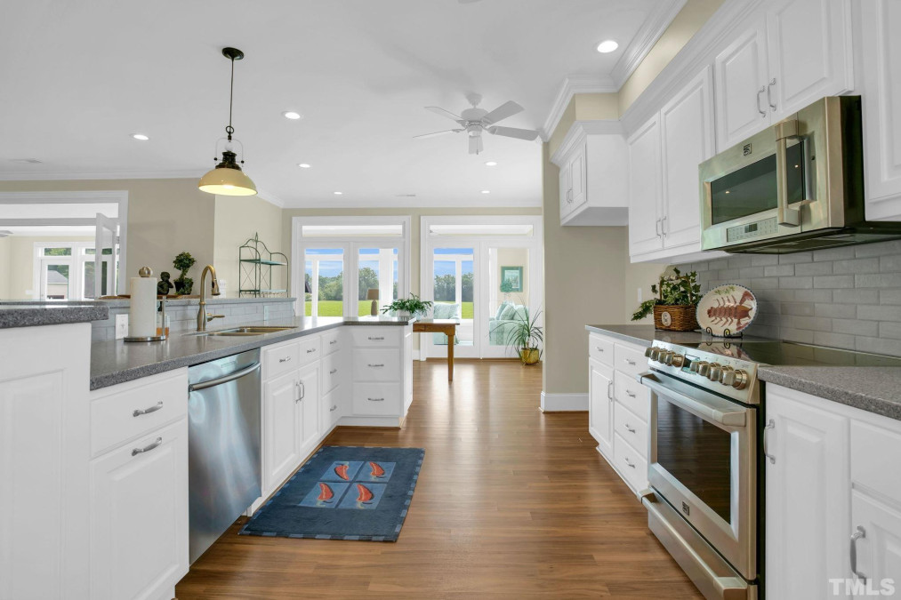 1894 Batten Farm Rd, Selma, NC 27576 Raleigh Realty