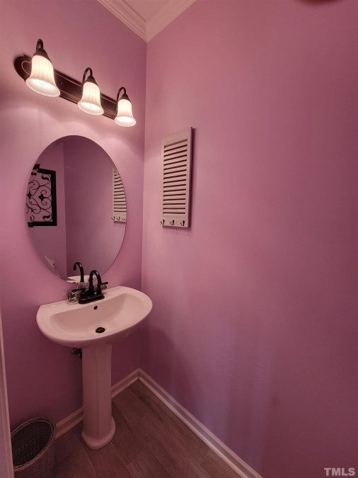 2626 Forest Shadows Ln Raleigh, NC 27614