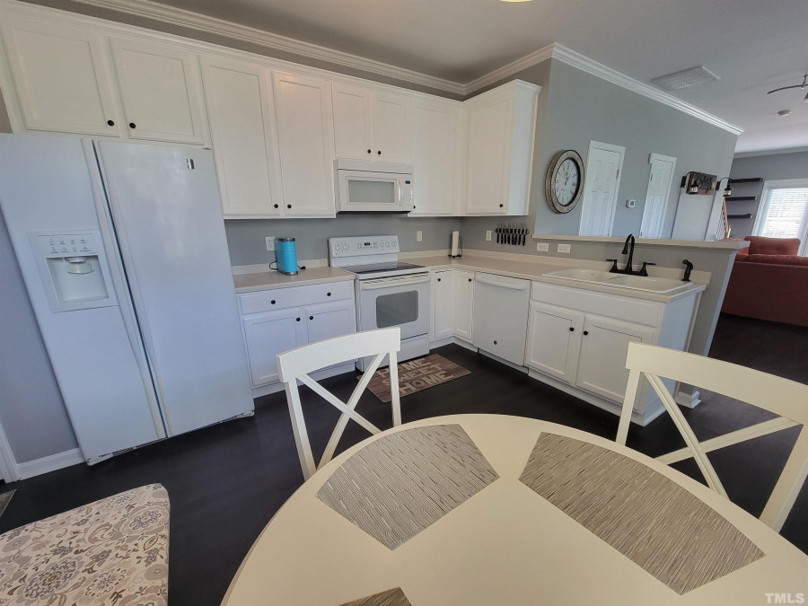 2626 Forest Shadows Ln Raleigh, NC 27614
