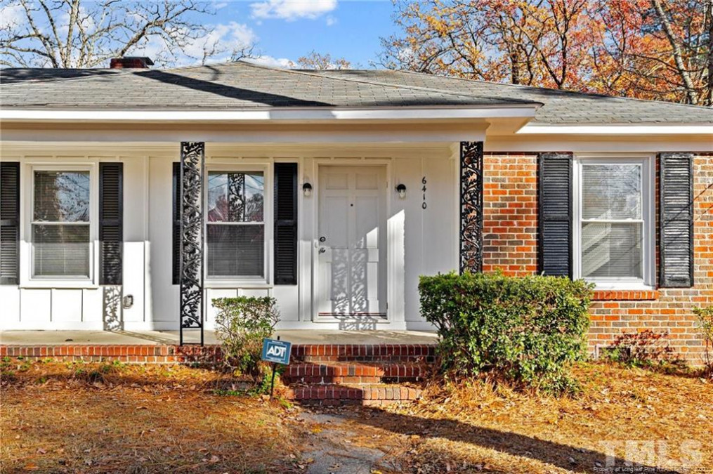 6410 Fenwick Pl Fayetteville, NC 28303