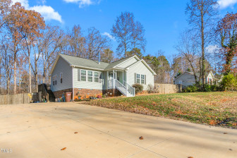 5935 Andover Dr Graham, NC 27253