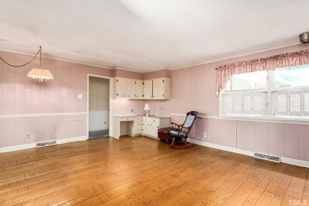 202 Westbrook Ct Burlington, NC 27215