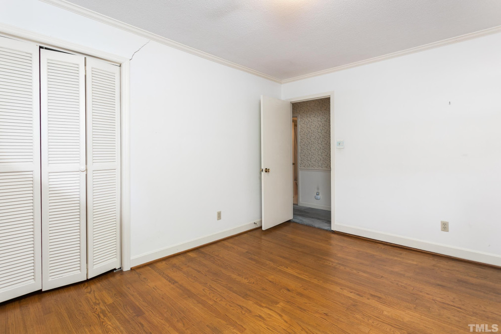 202 Westbrook Ct Burlington, NC 27215