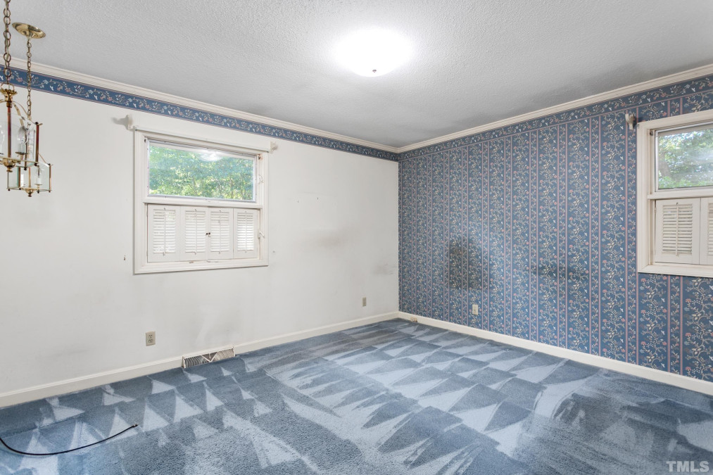 202 Westbrook Ct Burlington, NC 27215