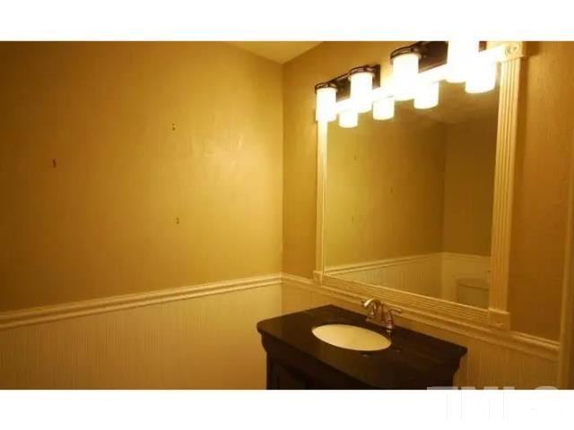 4100 Five Oaks Dr Durham, NC 27707