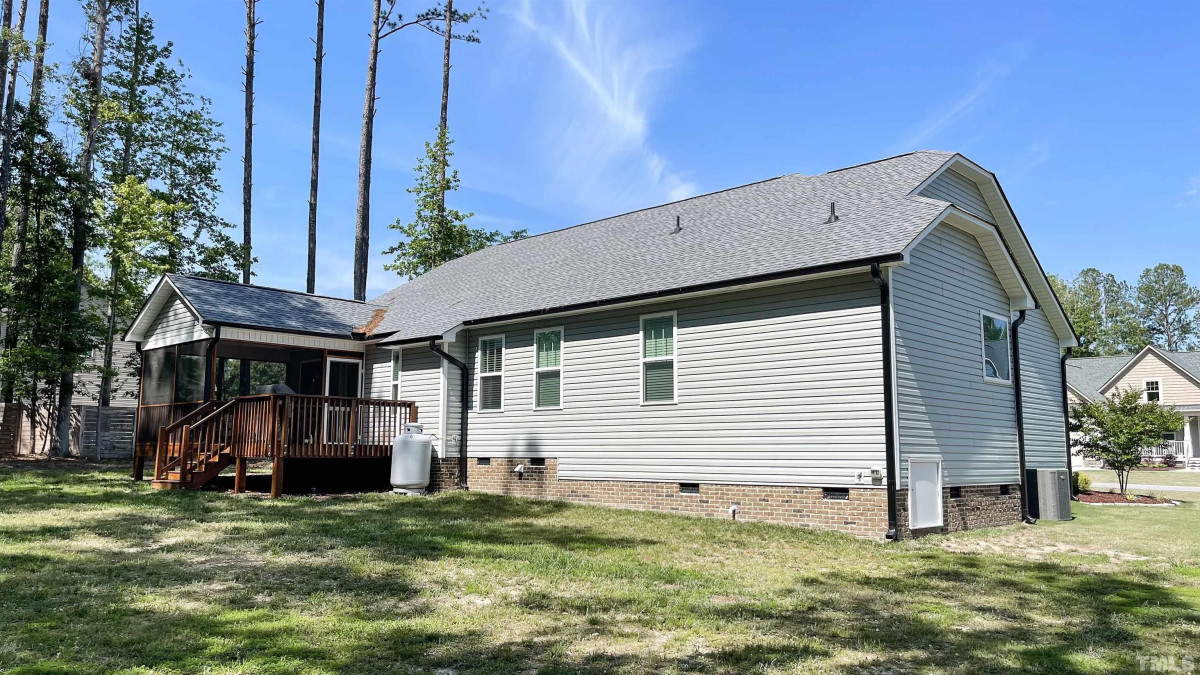 212 Long Grass Dr Smithfield, NC 27577