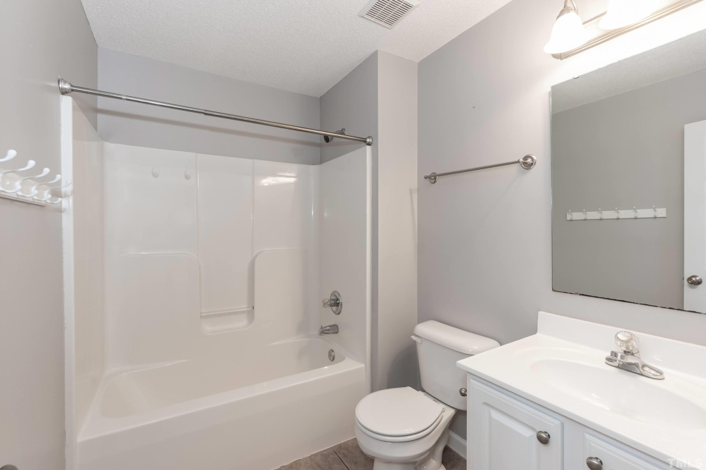85 Lansing Ct Sanford, NC 27332