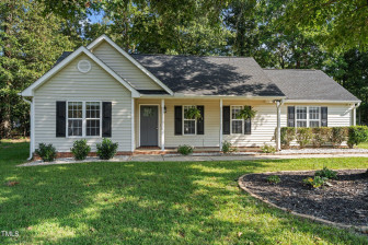 100 Hunter Ln Zebulon, NC 27597