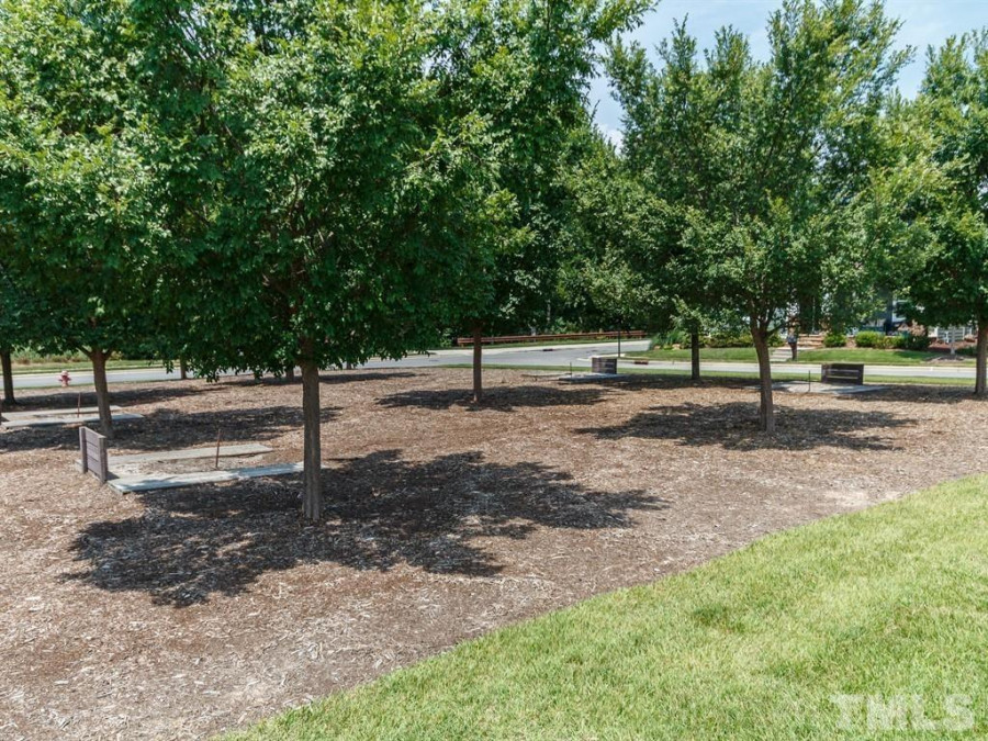394 Cliffdale Rd Chapel Hill, NC 27516