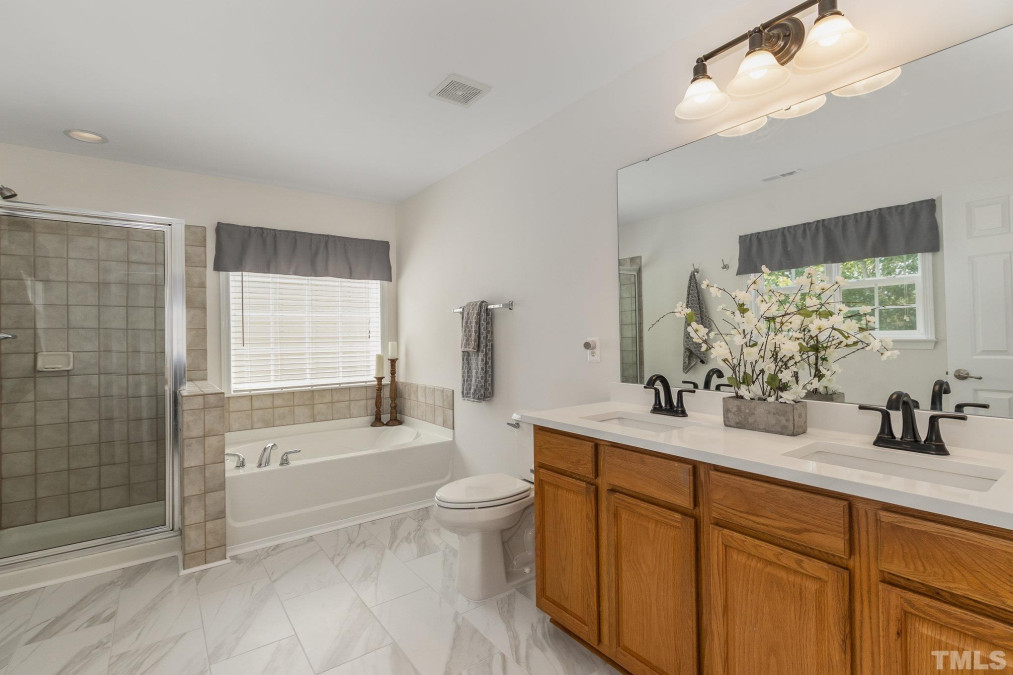 530 Emerald Downs Rd Cary, NC 27519