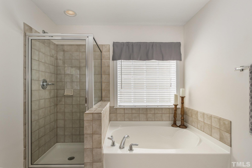 530 Emerald Downs Rd Cary, NC 27519