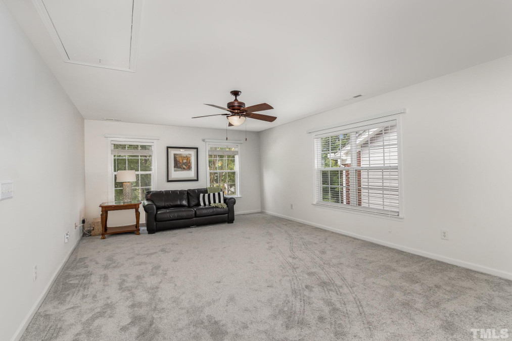 530 Emerald Downs Rd Cary, NC 27519