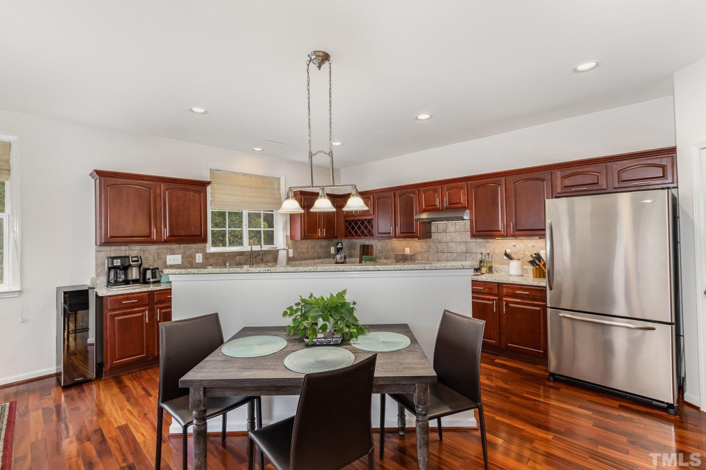 530 Emerald Downs Rd Cary, NC 27519