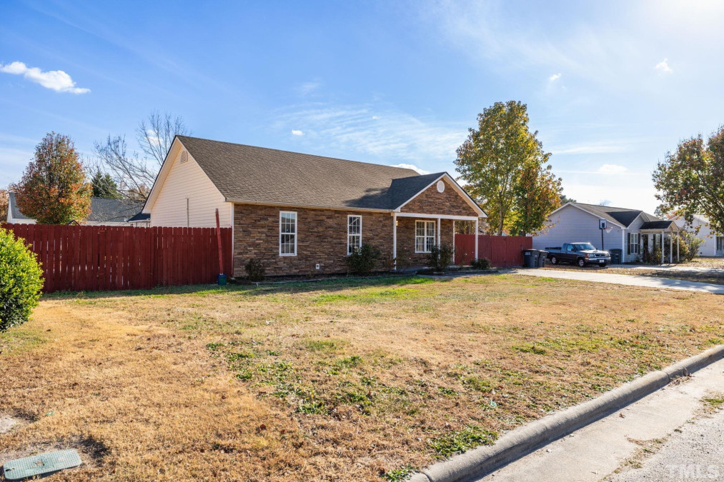 114 Shady Grove Ct Selma, NC 27576