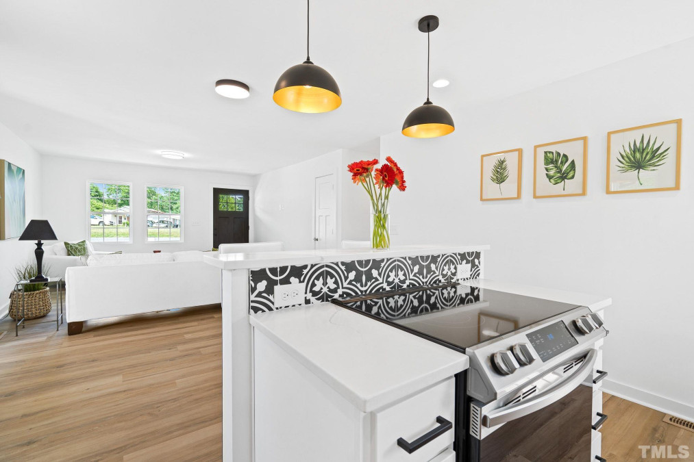 646 Burch Bridge Rd, Burlington, NC 27217 Raleigh Realty