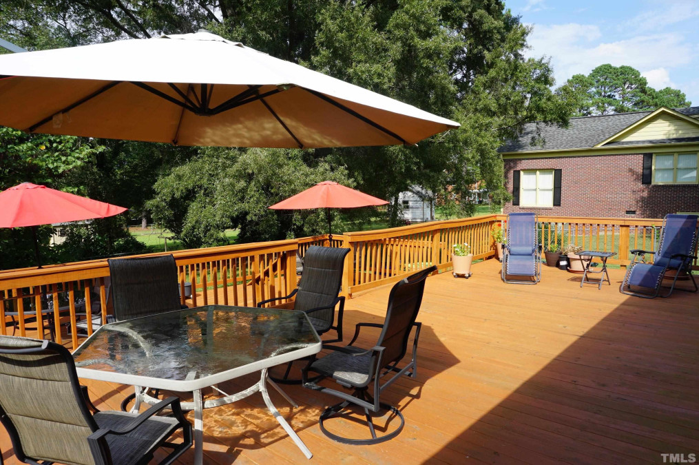 154 Luther Rd Raleigh, NC 27610