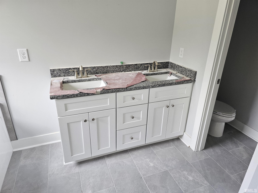 64 Tarheel Landing Dr Benson, NC 27504