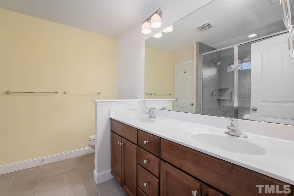 2715 Masonboro Ferry Dr Apex, NC 27502