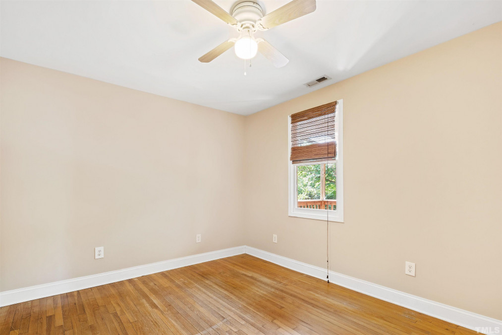 1013 Brookside Dr Raleigh, NC 27604