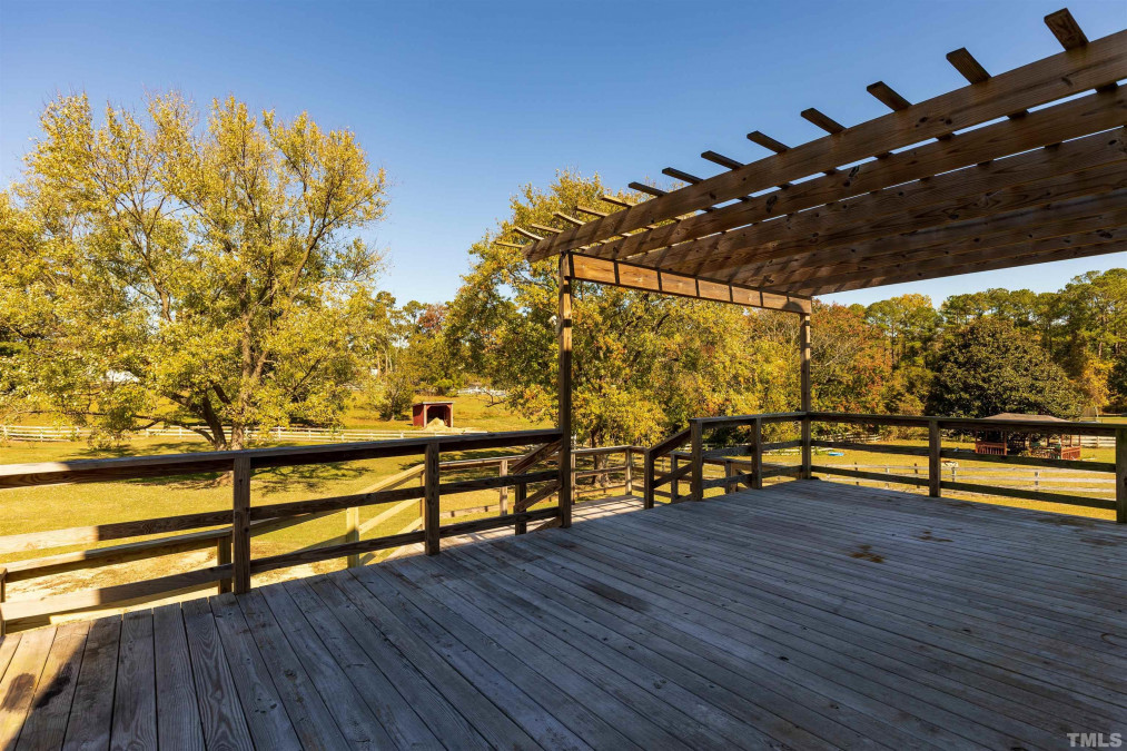 1007 Lake Path Rd, Willow Springs, NC 27592 Raleigh Realty