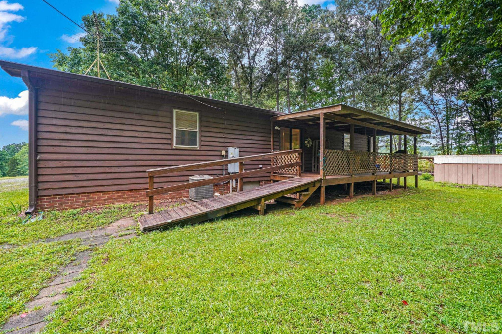 2207 Thomas Kelly Rd, Sanford, NC 27330 Raleigh Realty