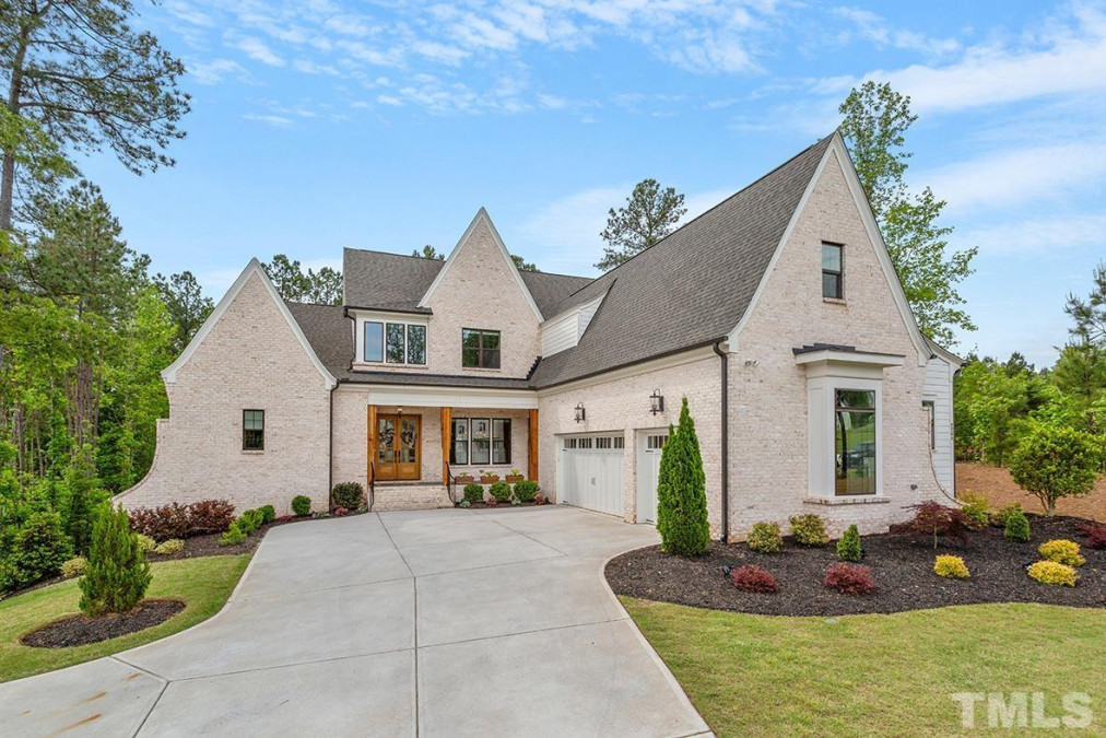 2204 Pierce Creek Cir Wake Forest, NC 27587