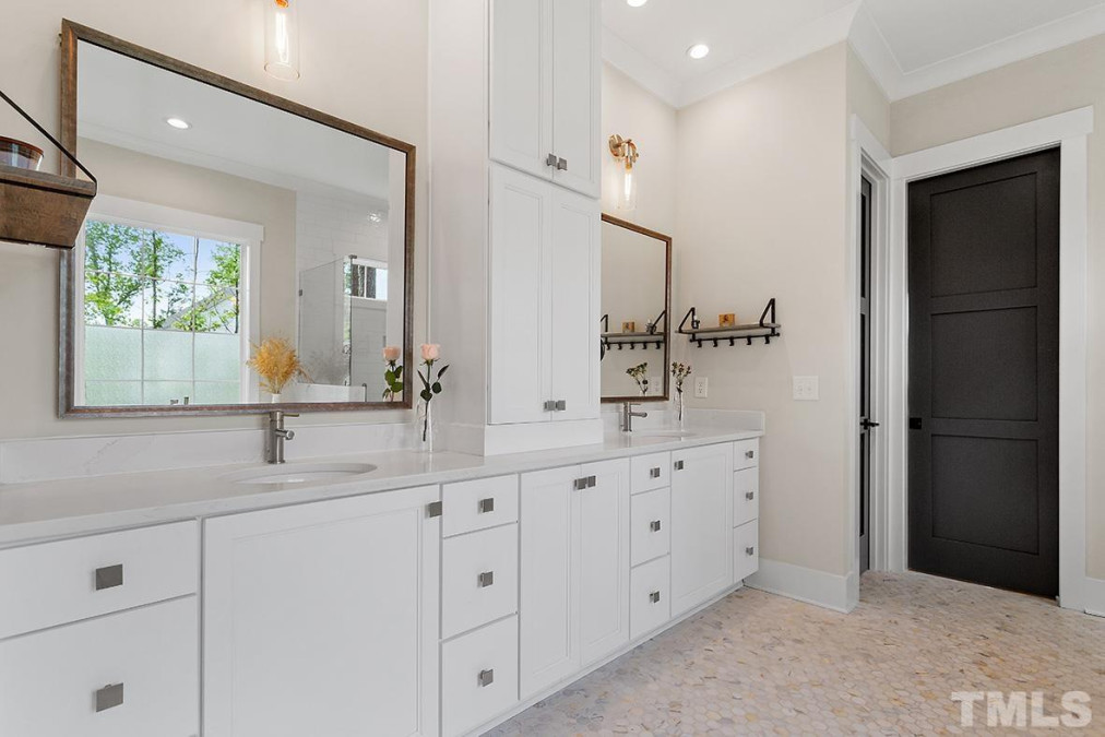 2204 Pierce Creek Cir Wake Forest, NC 27587