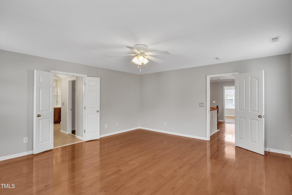 401 Hilltop View St Cary, NC 27518