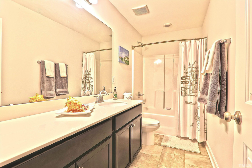 2009 Ashland Grove Dr Knightdale, NC 27545