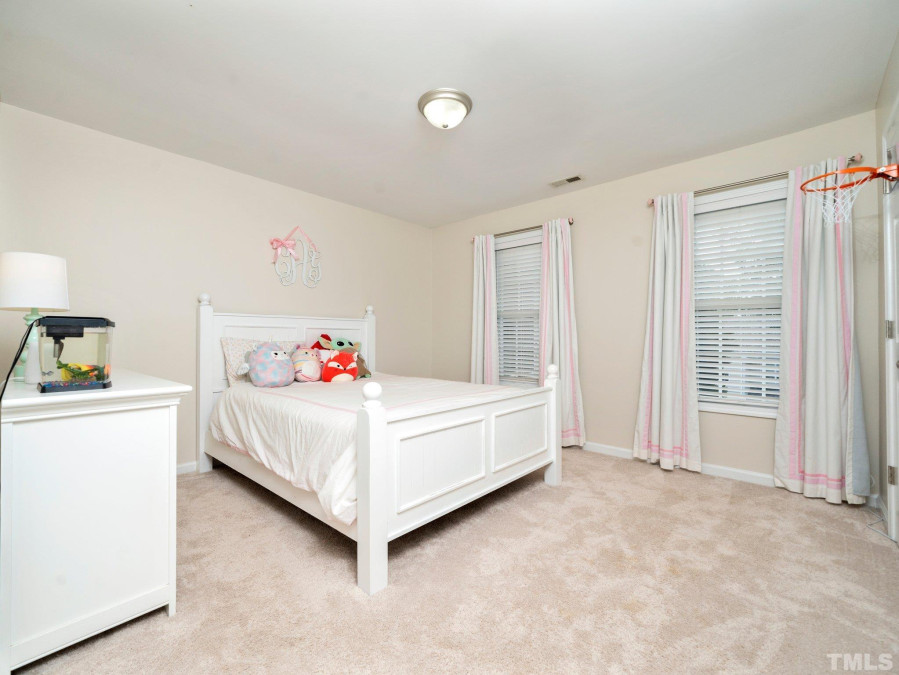 1708 Southwell Ct Raleigh, NC 27614