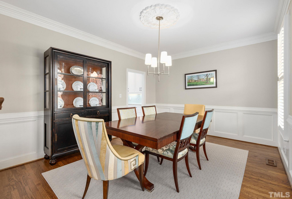 102 Trident Ct Cary, NC 27518