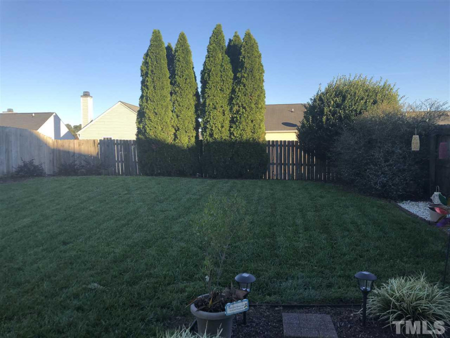 8112 Wesley Farm Dr, Raleigh, NC 27616 Raleigh Realty