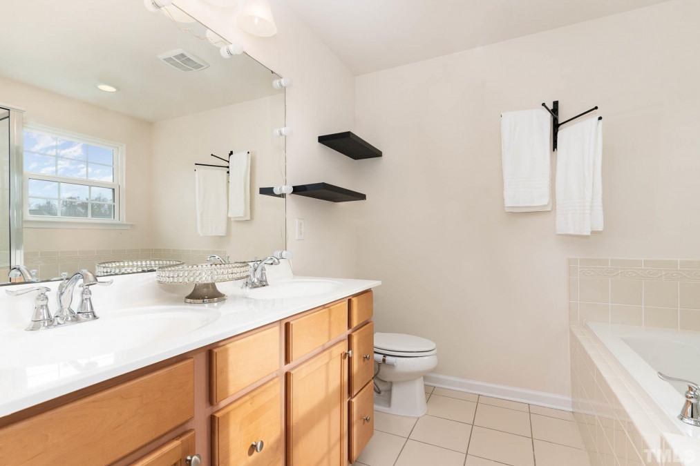 62 Timber Creek Pa Chapel Hill, NC 27517