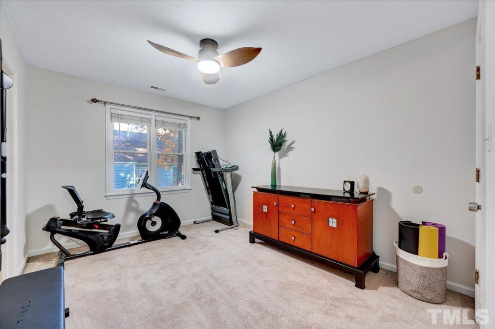 6635 English Ivy Ln Raleigh, NC 27615