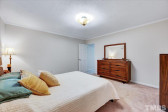 6635 English Ivy Ln Raleigh, NC 27615