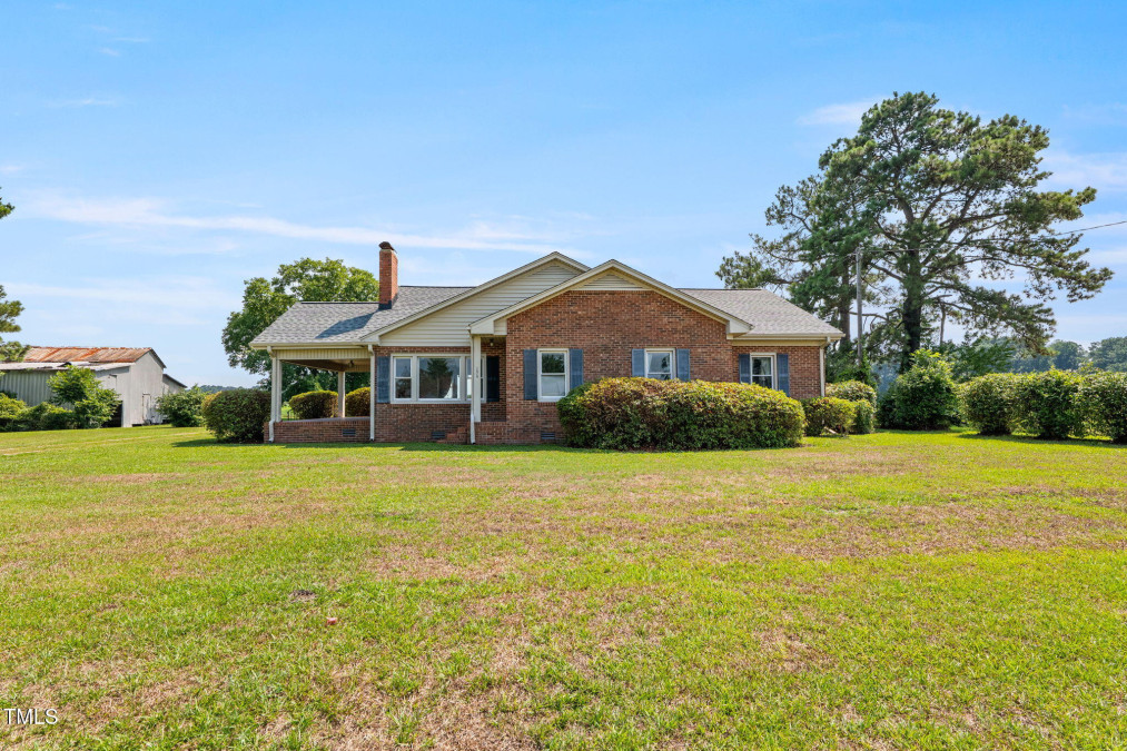 1578 Nc 55  Mount Olive, NC 28365