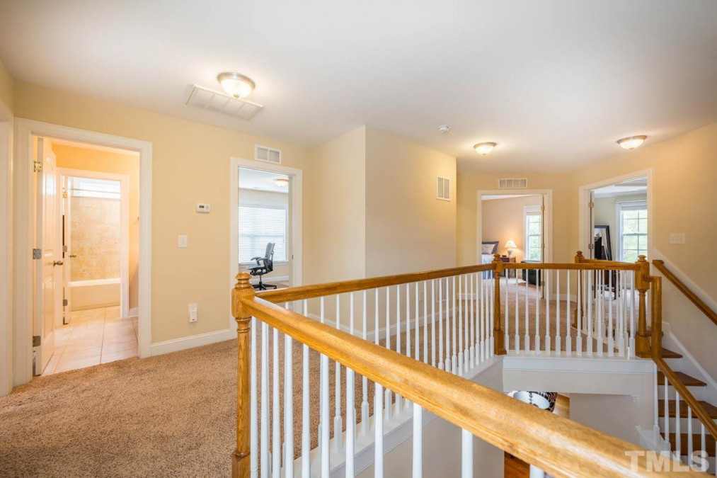 714 Toms Creek Rd Cary, NC 27519