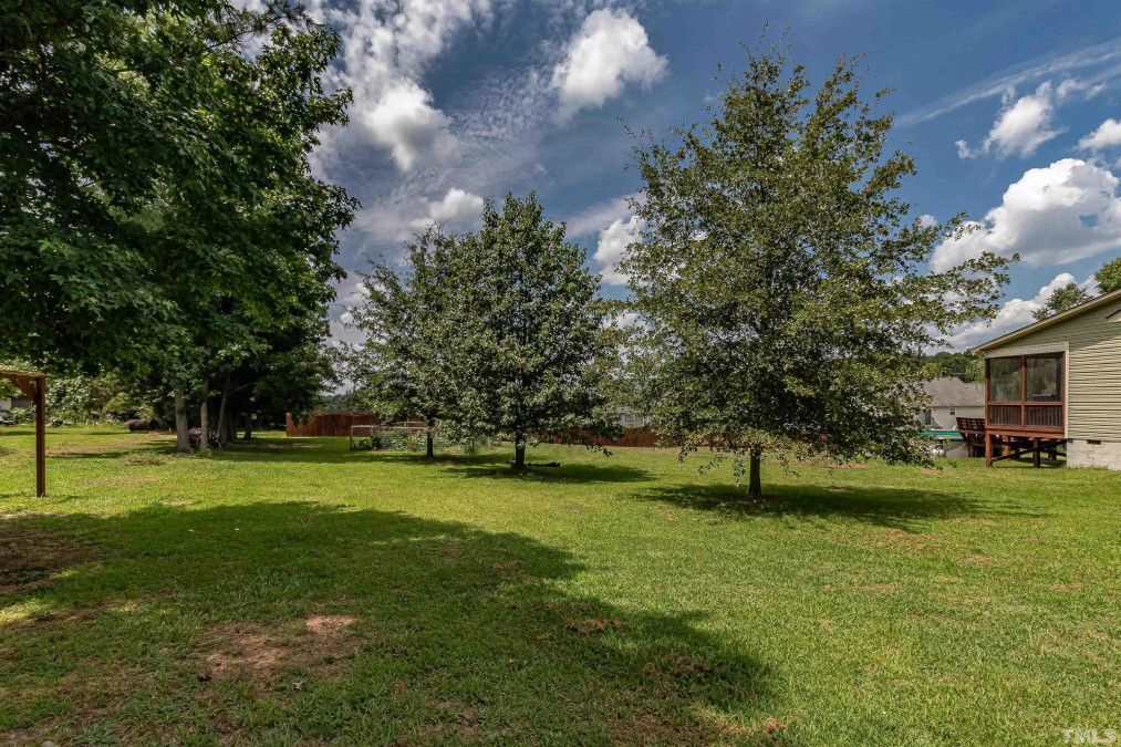 410 Penwood Rd Willow Springs, NC 27592