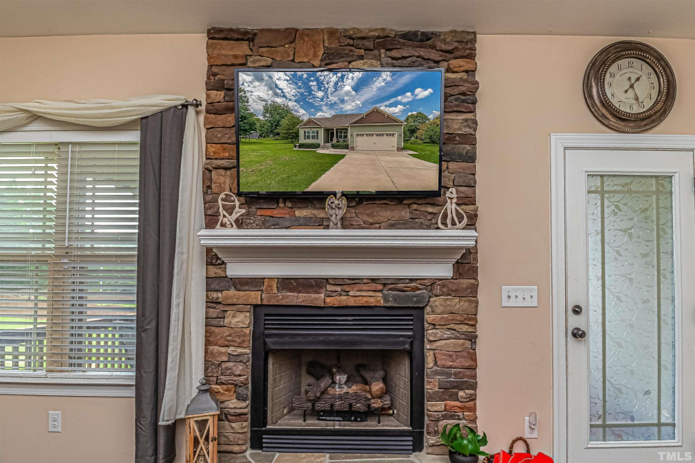 410 Penwood Rd Willow Springs, NC 27592