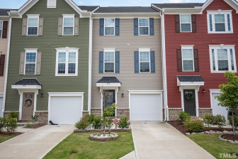 913 Arnold Place Dr Fuquay Varina, NC 27526