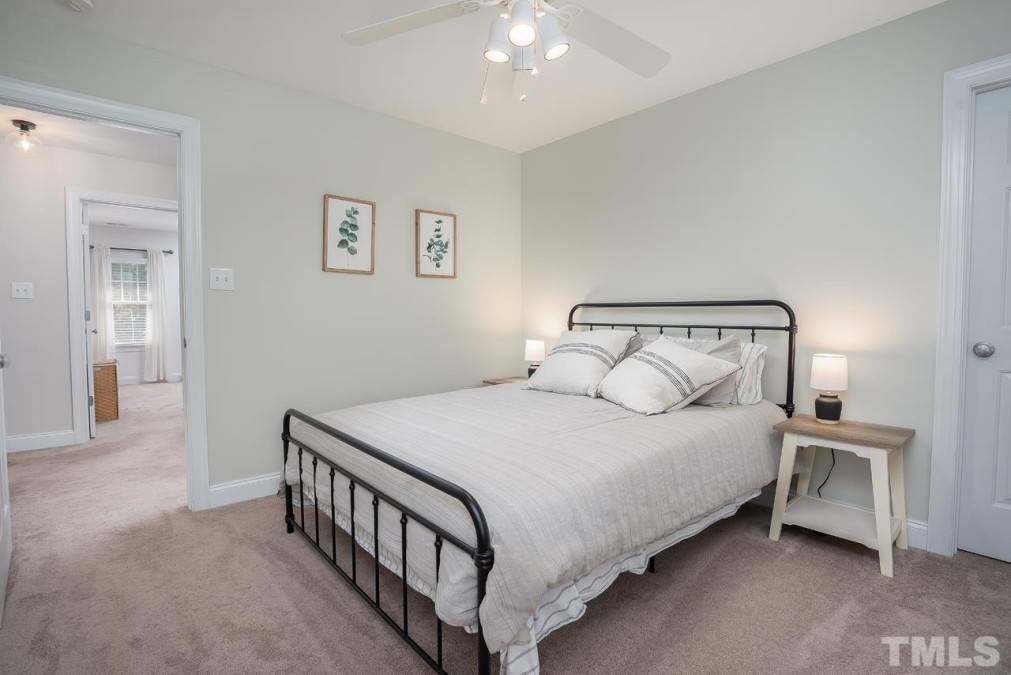 10820 Grassy Creek Pl Raleigh, NC 27614