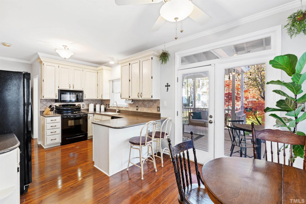 3305 Glen Currin Dr Raleigh, NC 27612