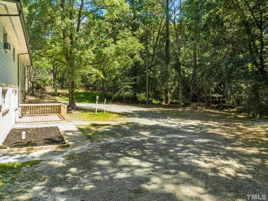 114 Estes Rd Carrboro, NC 27510