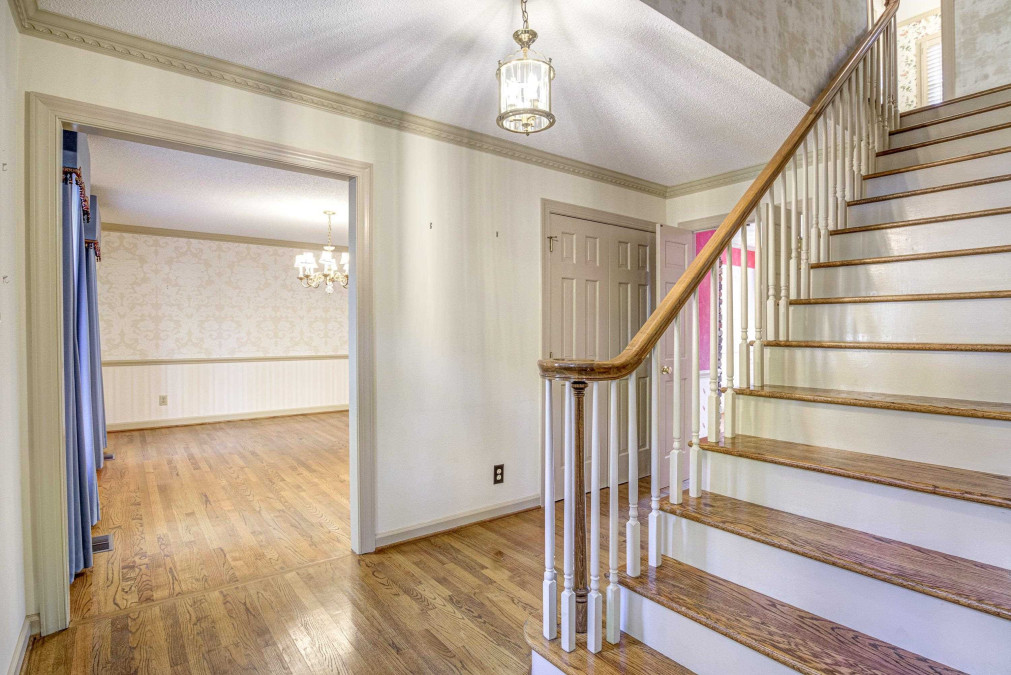 109 Queensferry Dr Cary, NC 27511